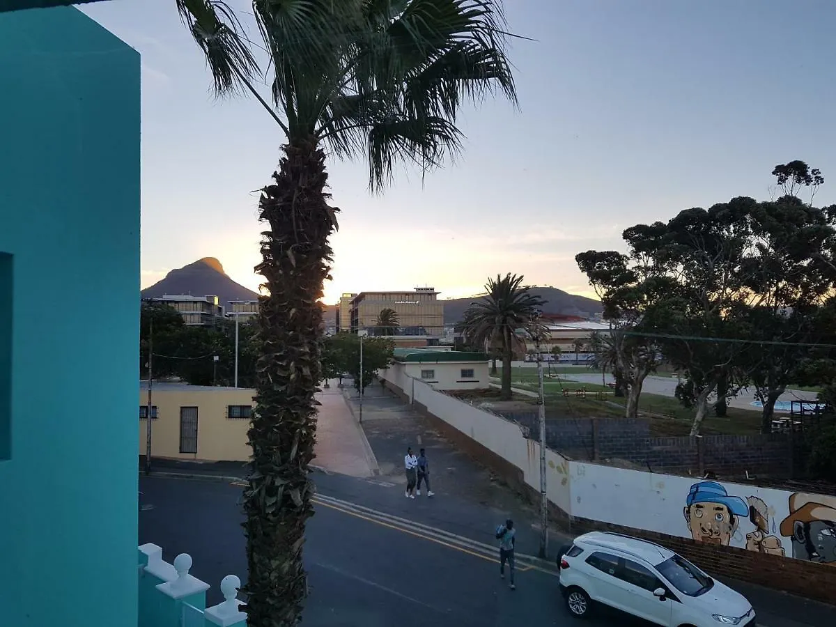 **  The Mountains Bed and Breakfast Κέιπ Τάουν Νότια Αφρική